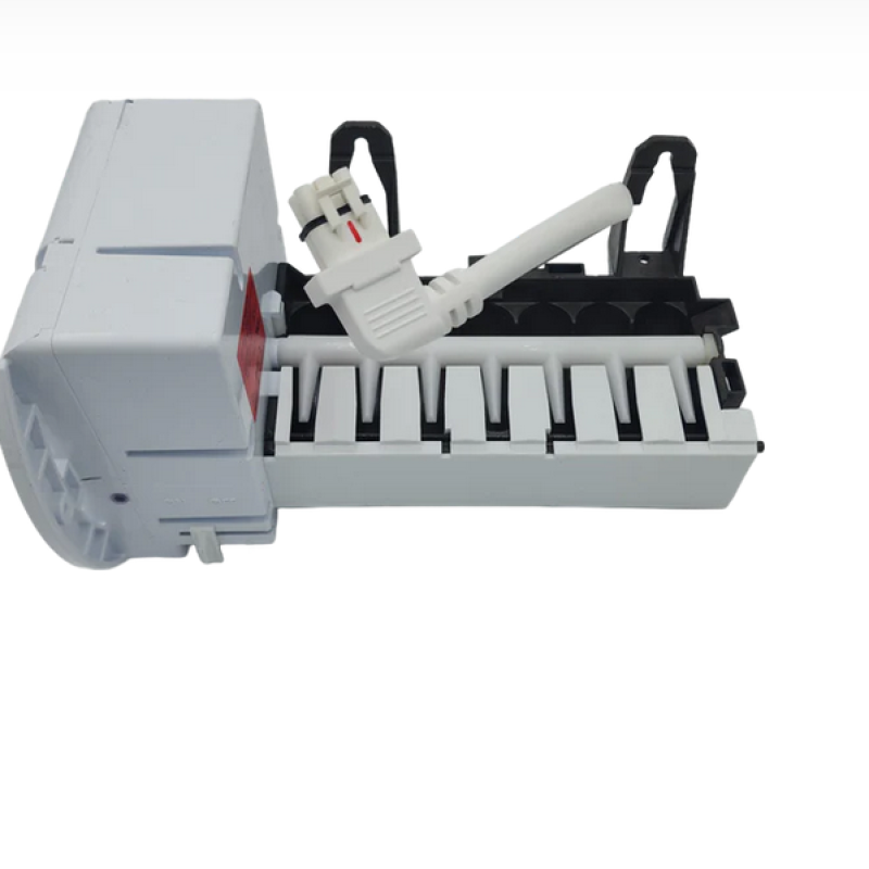 GE Refrigerator Ice Maker Assembly